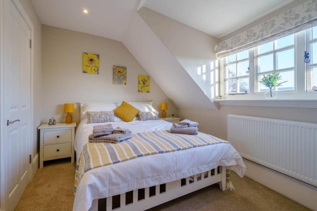 Upper Thames & Lower Thames - Stunning Apartments Henley-on-Thames Екстер'єр фото